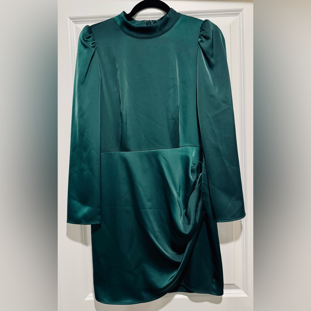 Gianni Bini Emerald‎ Green  Long Sleeve Mini Dress